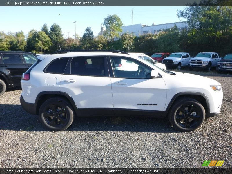 Pearl White / Black 2019 Jeep Cherokee Latitude Plus 4x4