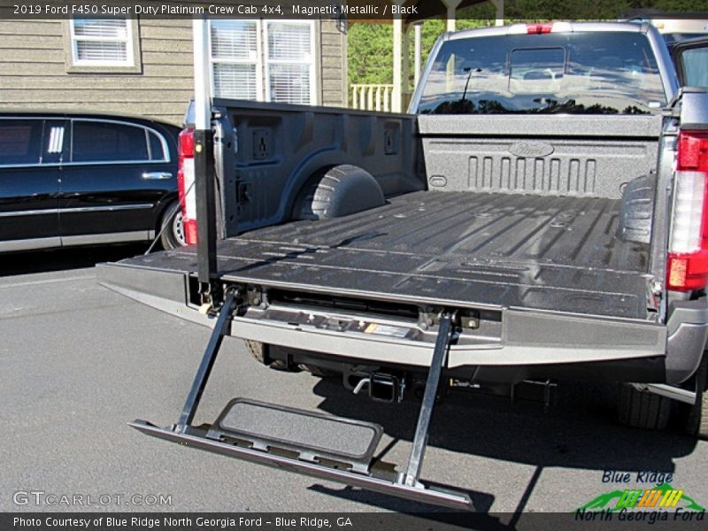 Magnetic Metallic / Black 2019 Ford F450 Super Duty Platinum Crew Cab 4x4