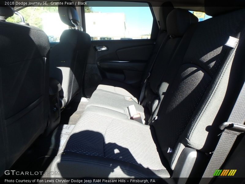 Granite Pearl / Black 2018 Dodge Journey SE
