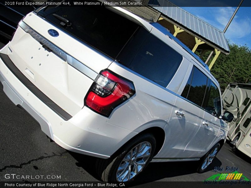 White Platinum / Medium Soft Ceramic 2018 Ford Expedition Platinum 4x4