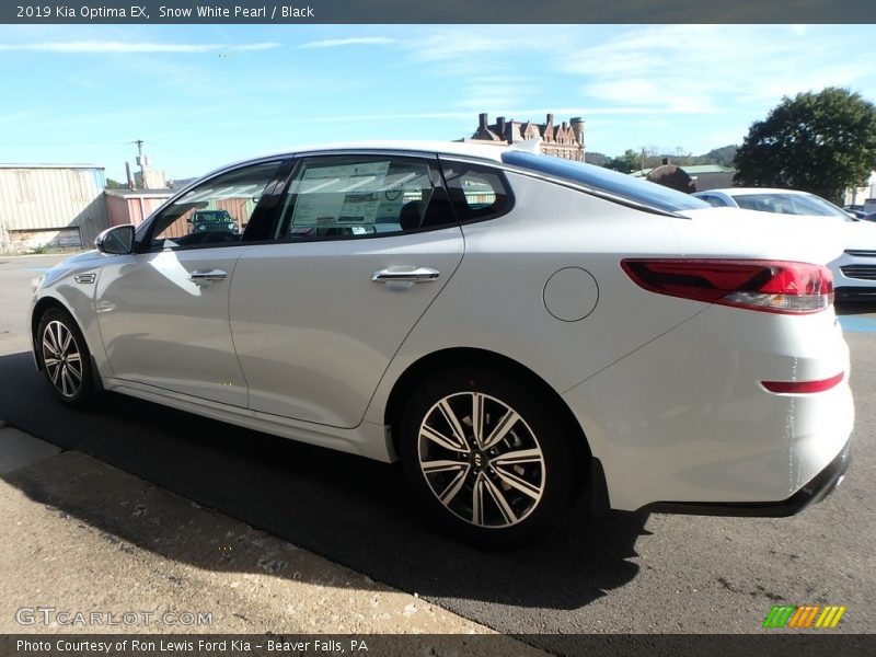 Snow White Pearl / Black 2019 Kia Optima EX