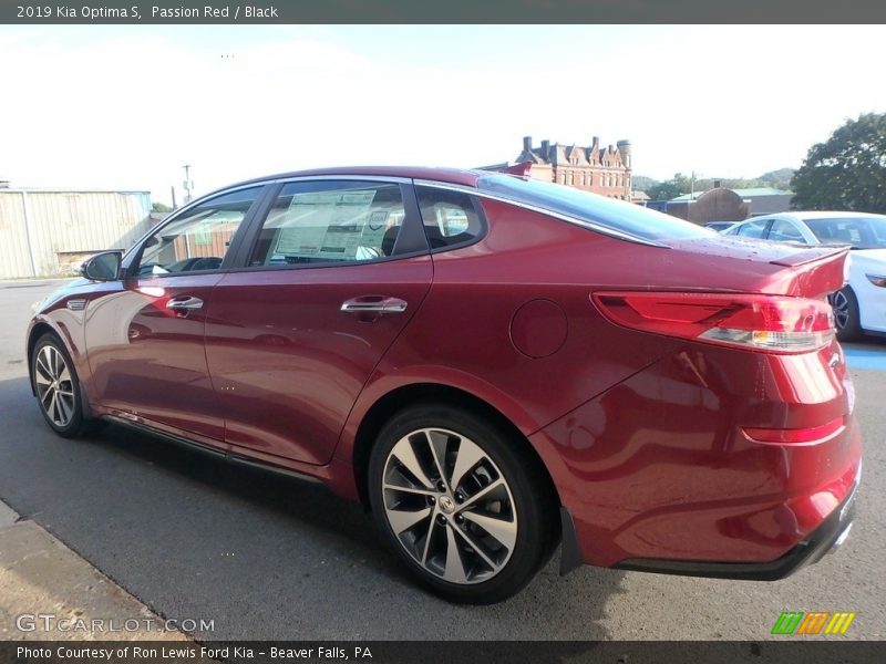 Passion Red / Black 2019 Kia Optima S
