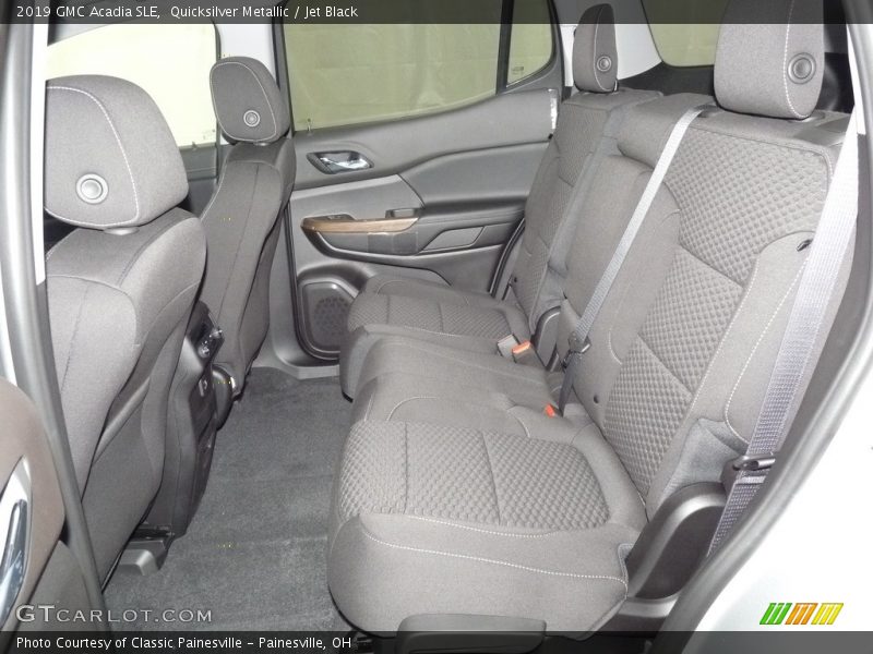 Quicksilver Metallic / Jet Black 2019 GMC Acadia SLE