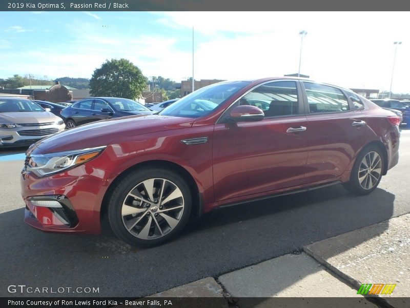 Passion Red / Black 2019 Kia Optima S