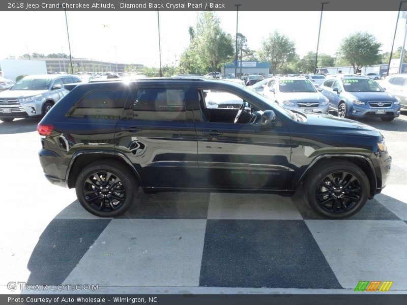 Diamond Black Crystal Pearl / Black 2018 Jeep Grand Cherokee Altitude