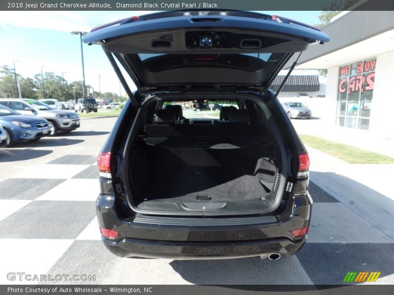 Diamond Black Crystal Pearl / Black 2018 Jeep Grand Cherokee Altitude