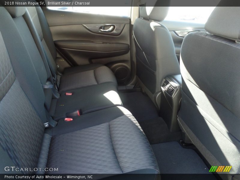 Brilliant Silver / Charcoal 2018 Nissan Rogue SV