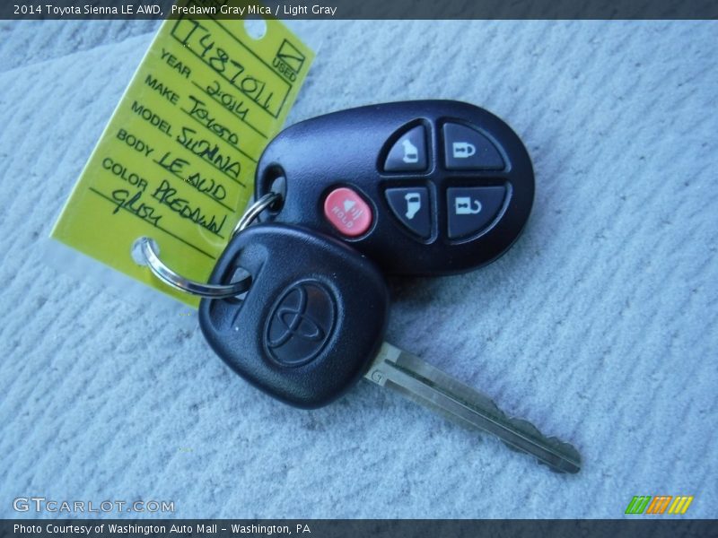 Predawn Gray Mica / Light Gray 2014 Toyota Sienna LE AWD