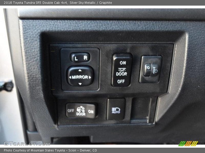Silver Sky Metallic / Graphite 2018 Toyota Tundra SR5 Double Cab 4x4