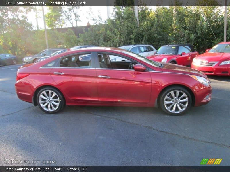 Sparkling Ruby / Black 2013 Hyundai Sonata SE