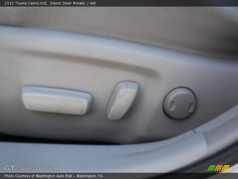 Classic Silver Metallic / Ash 2012 Toyota Camry XLE