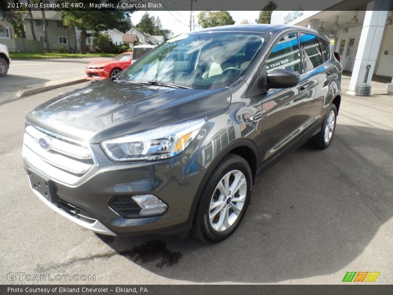 Magnetic / Charcoal Black 2017 Ford Escape SE 4WD