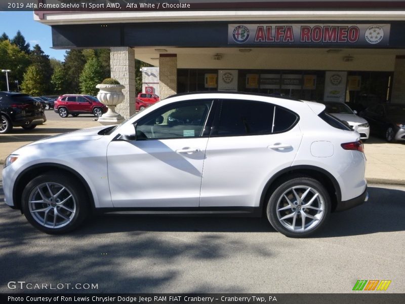 Alfa White / Chocolate 2019 Alfa Romeo Stelvio Ti Sport AWD