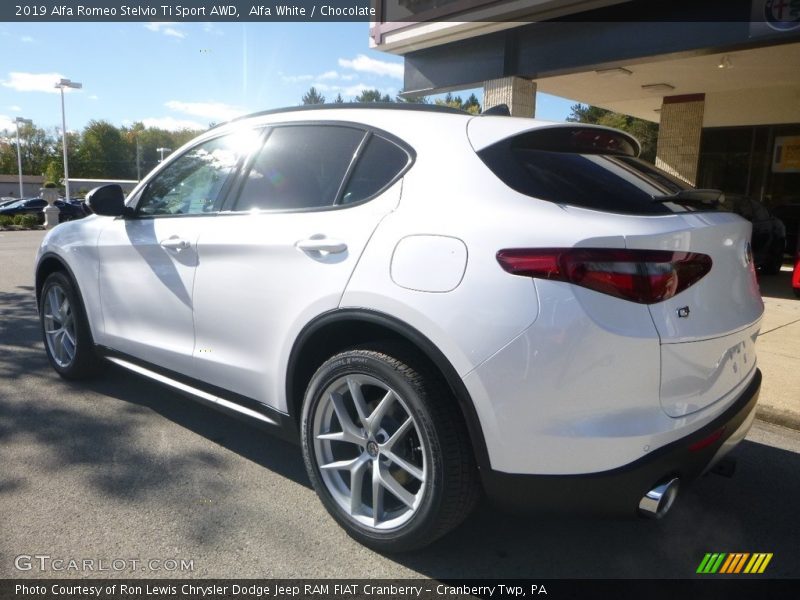 Alfa White / Chocolate 2019 Alfa Romeo Stelvio Ti Sport AWD