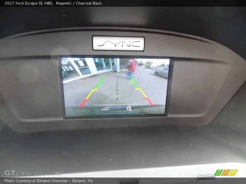 Magnetic / Charcoal Black 2017 Ford Escape SE 4WD