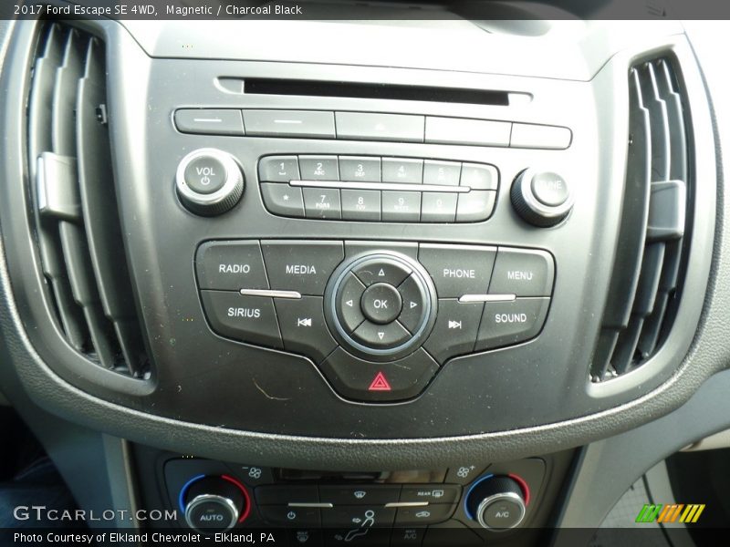 Magnetic / Charcoal Black 2017 Ford Escape SE 4WD