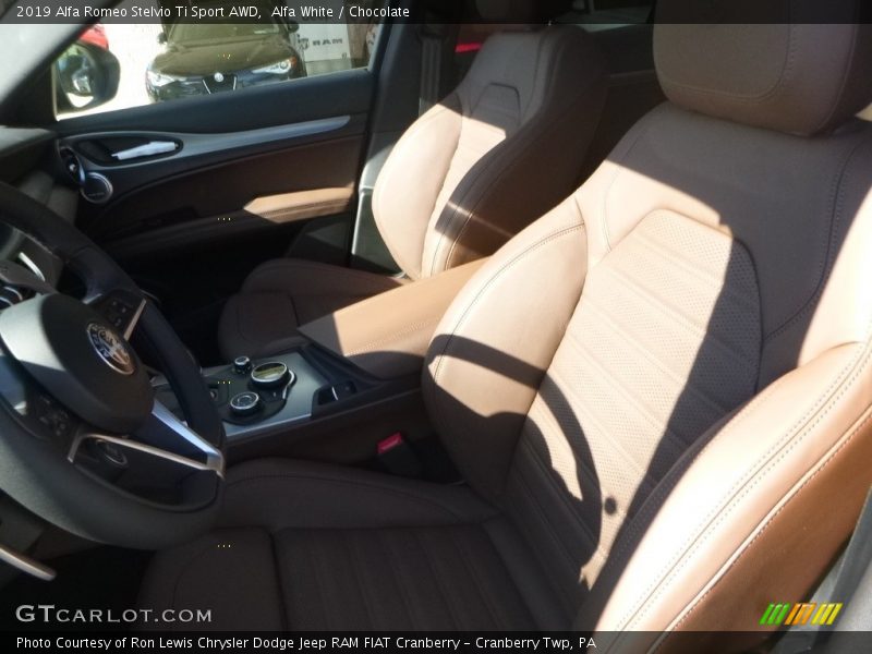 Alfa White / Chocolate 2019 Alfa Romeo Stelvio Ti Sport AWD