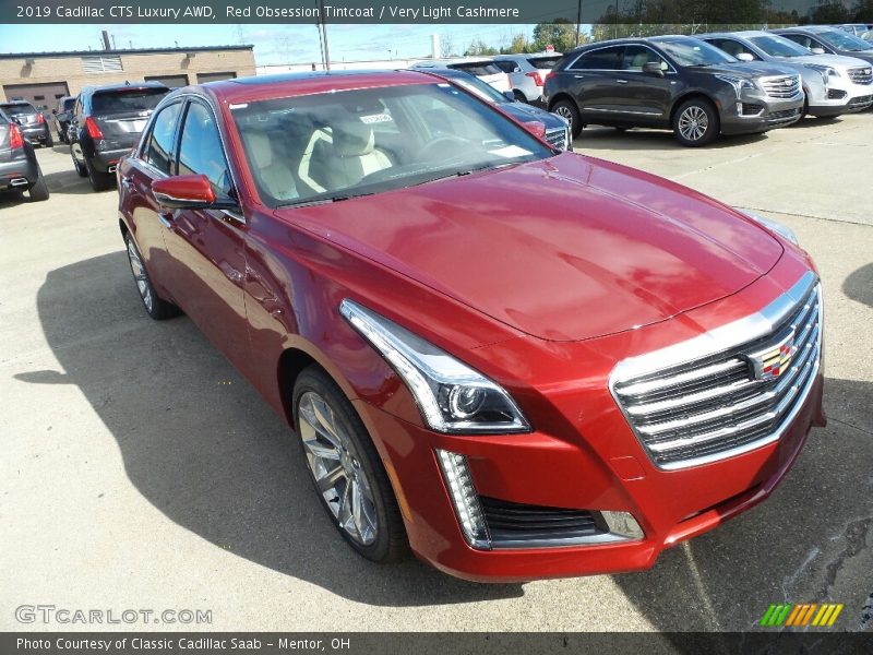 Front 3/4 View of 2019 CTS Luxury AWD