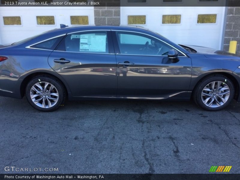 Harbor Gray Metallic / Black 2019 Toyota Avalon XLE