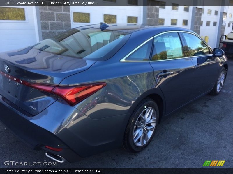 Harbor Gray Metallic / Black 2019 Toyota Avalon XLE