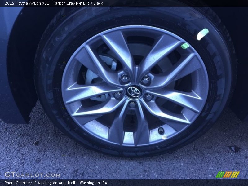 Harbor Gray Metallic / Black 2019 Toyota Avalon XLE