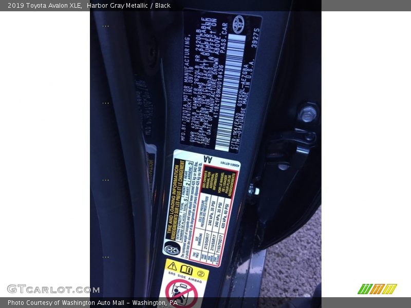 Harbor Gray Metallic / Black 2019 Toyota Avalon XLE