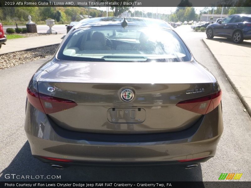 Imola Titanium Metallic / Black/Tan 2019 Alfa Romeo Giulia Ti Lusso AWD