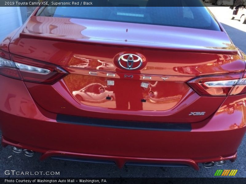 Supersonic Red / Black 2019 Toyota Camry XSE