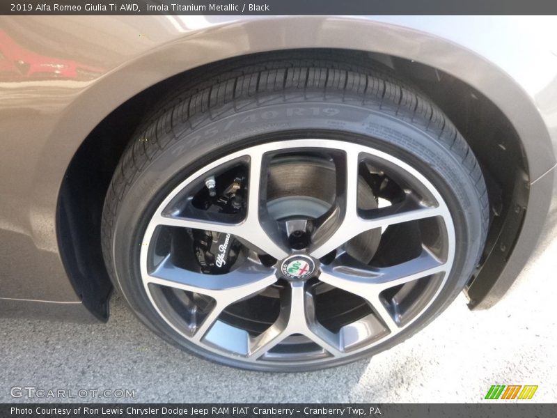 Imola Titanium Metallic / Black 2019 Alfa Romeo Giulia Ti AWD