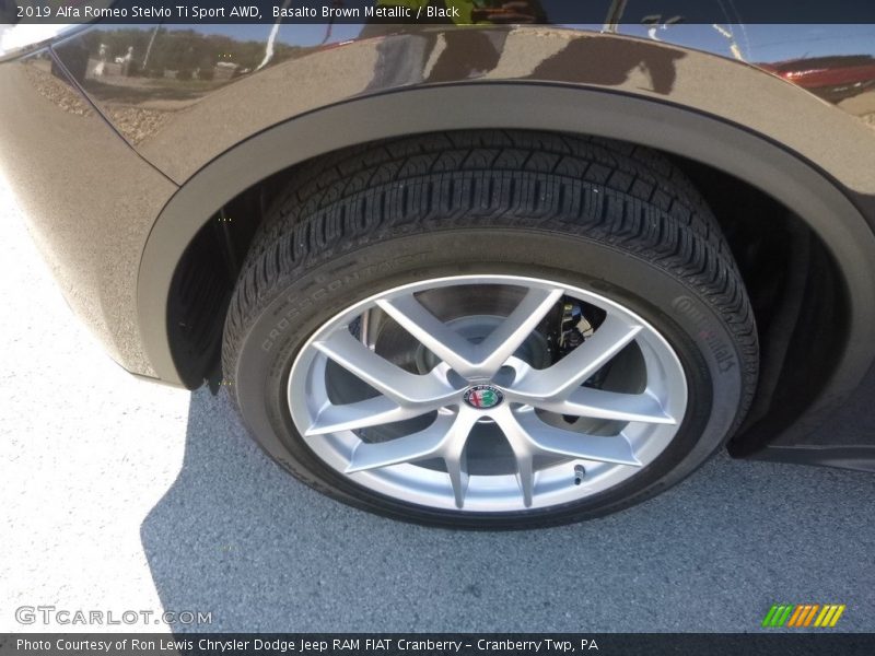Basalto Brown Metallic / Black 2019 Alfa Romeo Stelvio Ti Sport AWD