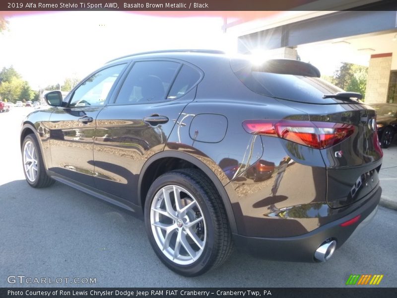 Basalto Brown Metallic / Black 2019 Alfa Romeo Stelvio Ti Sport AWD