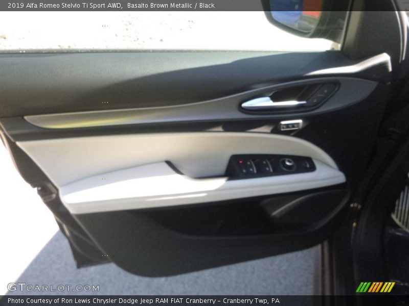 Basalto Brown Metallic / Black 2019 Alfa Romeo Stelvio Ti Sport AWD