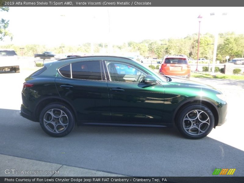 Verde Visconti (Green) Metallic / Chocolate 2019 Alfa Romeo Stelvio Ti Sport AWD