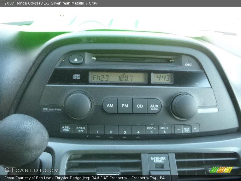 Silver Pearl Metallic / Gray 2007 Honda Odyssey LX