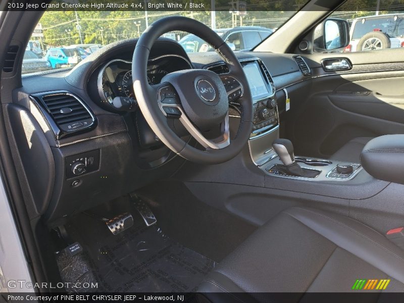 Bright White / Black 2019 Jeep Grand Cherokee High Altitude 4x4