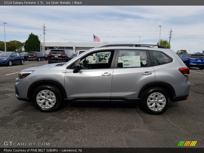 Ice Silver Metallic / Black 2019 Subaru Forester 2.5i