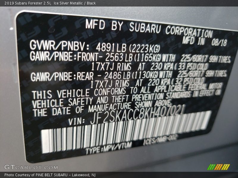 Ice Silver Metallic / Black 2019 Subaru Forester 2.5i