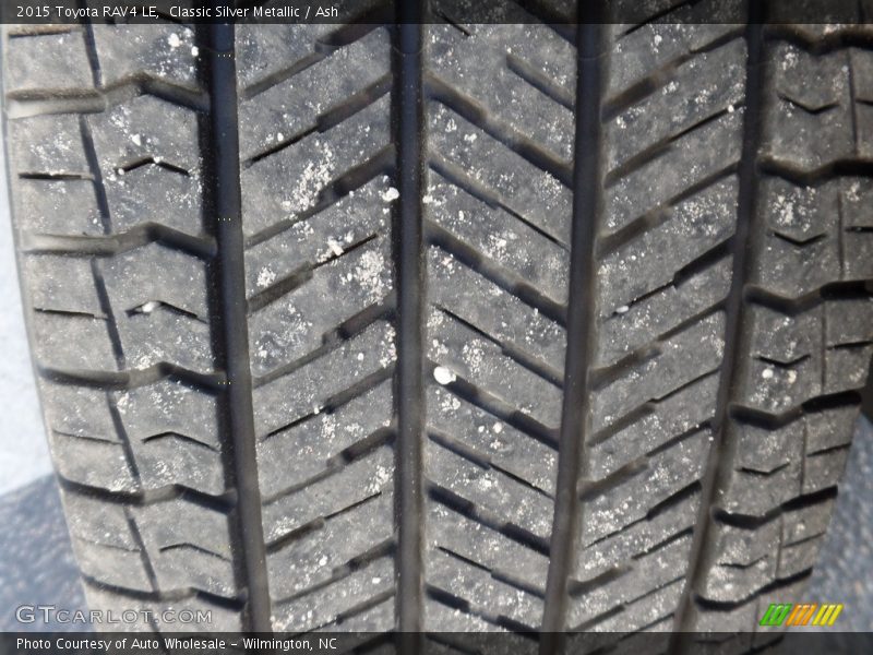 Classic Silver Metallic / Ash 2015 Toyota RAV4 LE
