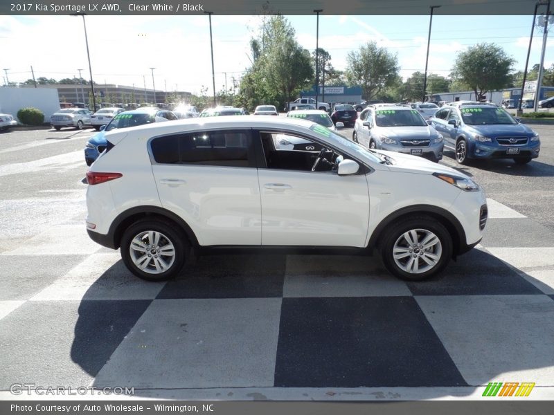 Clear White / Black 2017 Kia Sportage LX AWD