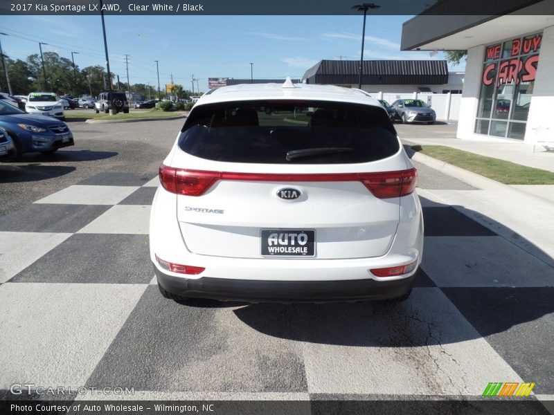 Clear White / Black 2017 Kia Sportage LX AWD