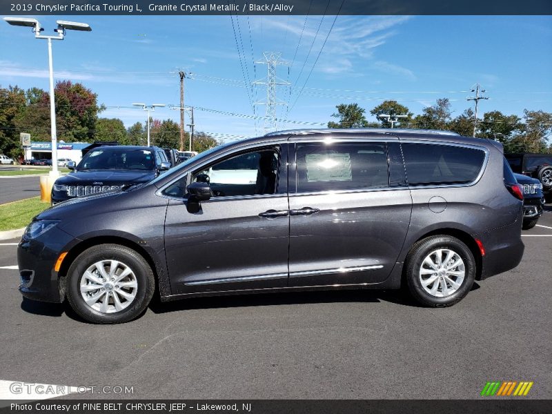 Granite Crystal Metallic / Black/Alloy 2019 Chrysler Pacifica Touring L