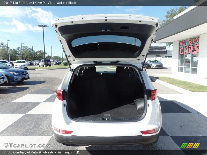 Clear White / Black 2017 Kia Sportage LX AWD