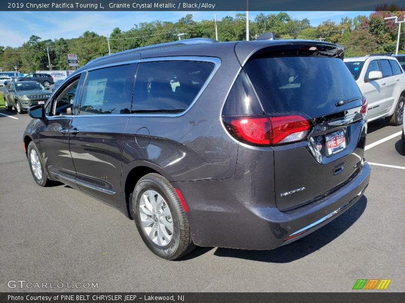 Granite Crystal Metallic / Black/Alloy 2019 Chrysler Pacifica Touring L