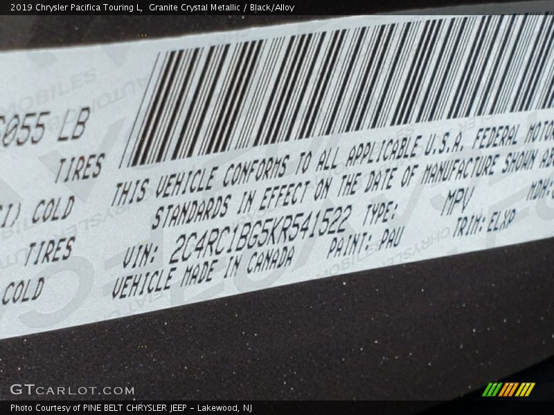 Granite Crystal Metallic / Black/Alloy 2019 Chrysler Pacifica Touring L
