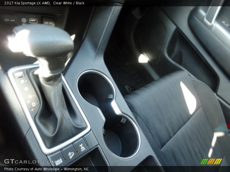 Clear White / Black 2017 Kia Sportage LX AWD