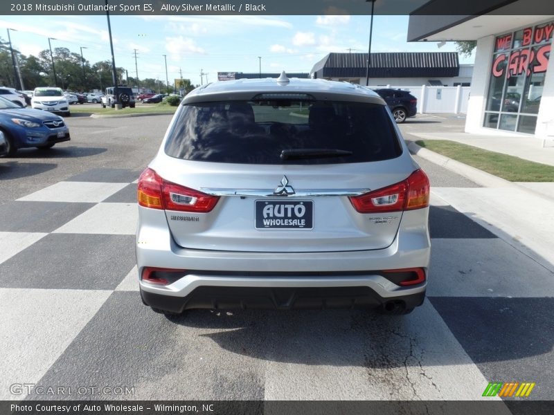 Alloy Silver Metallic / Black 2018 Mitsubishi Outlander Sport ES