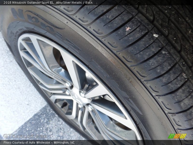 Alloy Silver Metallic / Black 2018 Mitsubishi Outlander Sport ES