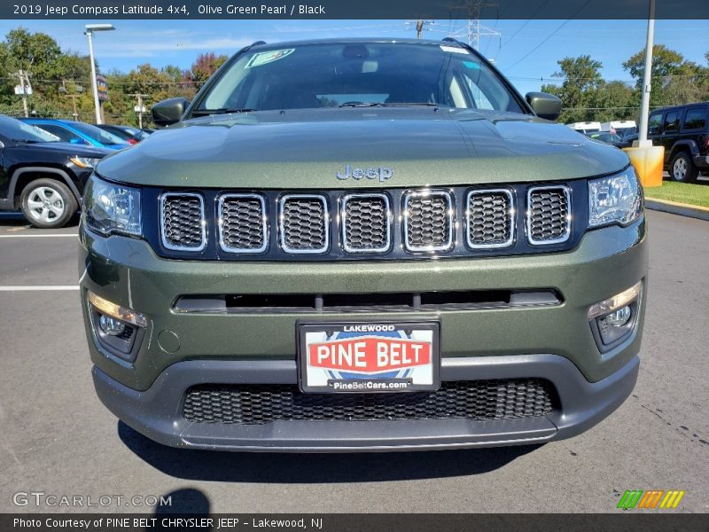 Olive Green Pearl / Black 2019 Jeep Compass Latitude 4x4