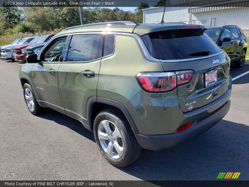 Olive Green Pearl / Black 2019 Jeep Compass Latitude 4x4