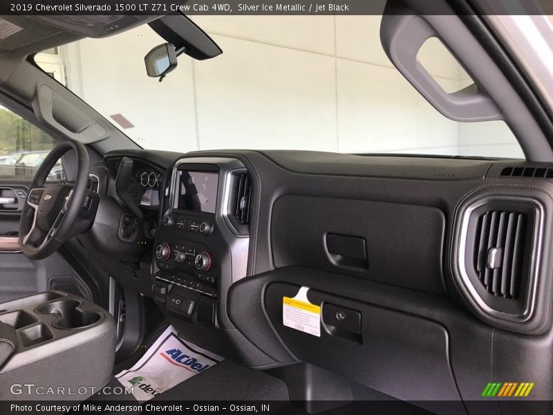 Silver Ice Metallic / Jet Black 2019 Chevrolet Silverado 1500 LT Z71 Crew Cab 4WD